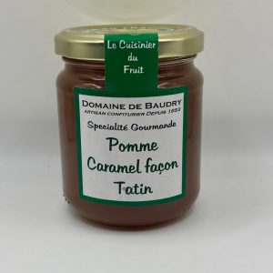Pot de confiture pomme façon tarte Tatin, au verre transparent, laissant apparaître une texture dorée et caramélisée, avec une étiquette artisanale.