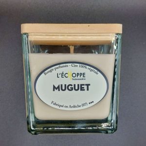BOUGIE CARRÉ "MUGUET " DE L'ÉCHOPPE BUISSONIERE