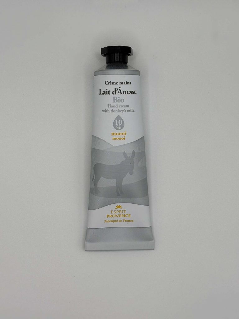 Tube de crème pour les mains au lait d’ânesse et fleur de Monoï, hydratante et parfumée.