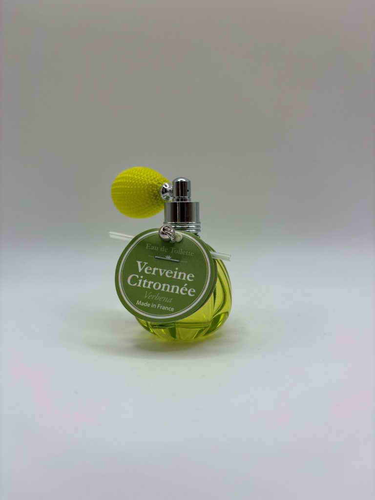 Vaporisateur poire avec fragrance verveine citronnée, ambiance fraîche et vivifiante inspirée de l’esprit Provence.