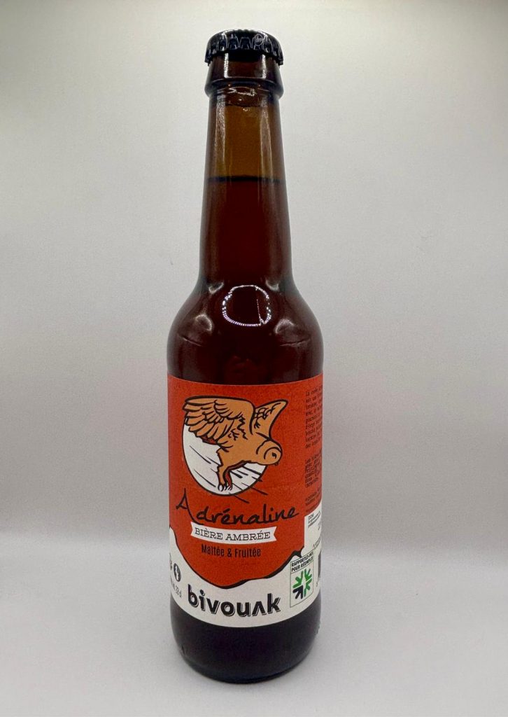 Bière ambrée Adrénaline 33 cL de la marque Bivouak.
