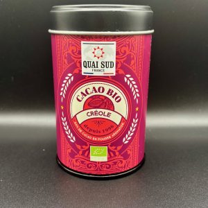 Paquet de cacao maigre en poudre aromatisé épices et vanille biologique de la marque Quai Sud, idéal pour boissons chaudes et desserts gourmands